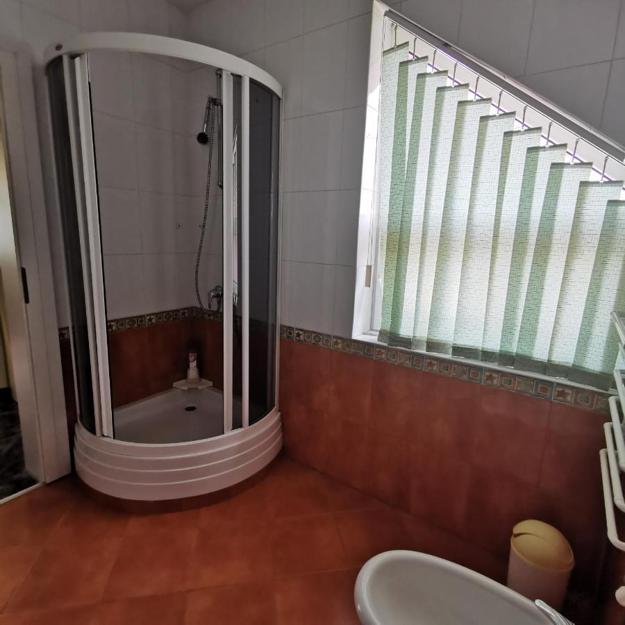 Vila Angela Felix Hotel Sanmartin Bagian luar foto