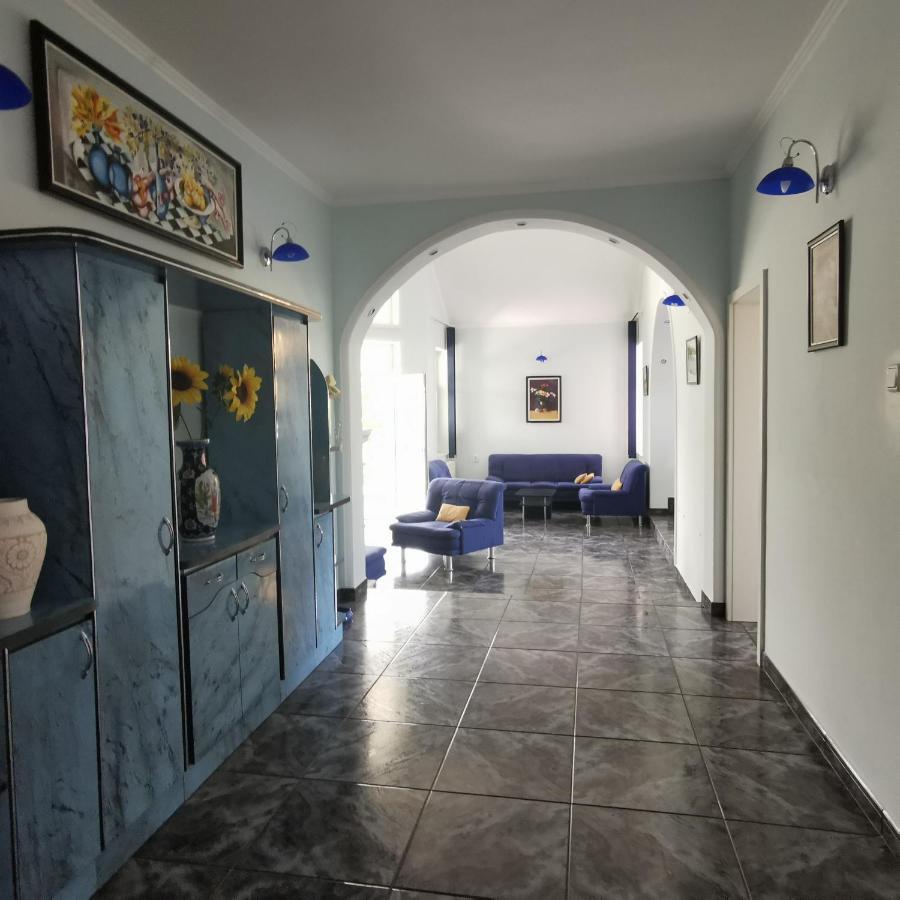 Vila Angela Felix Hotel Sanmartin Bagian luar foto